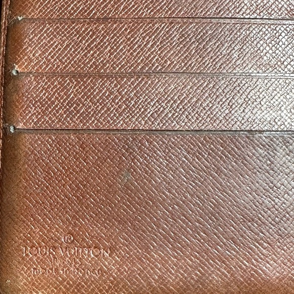 Authentic Louis Vuitton Monogram Marco Wallet - Picture 4 of 12